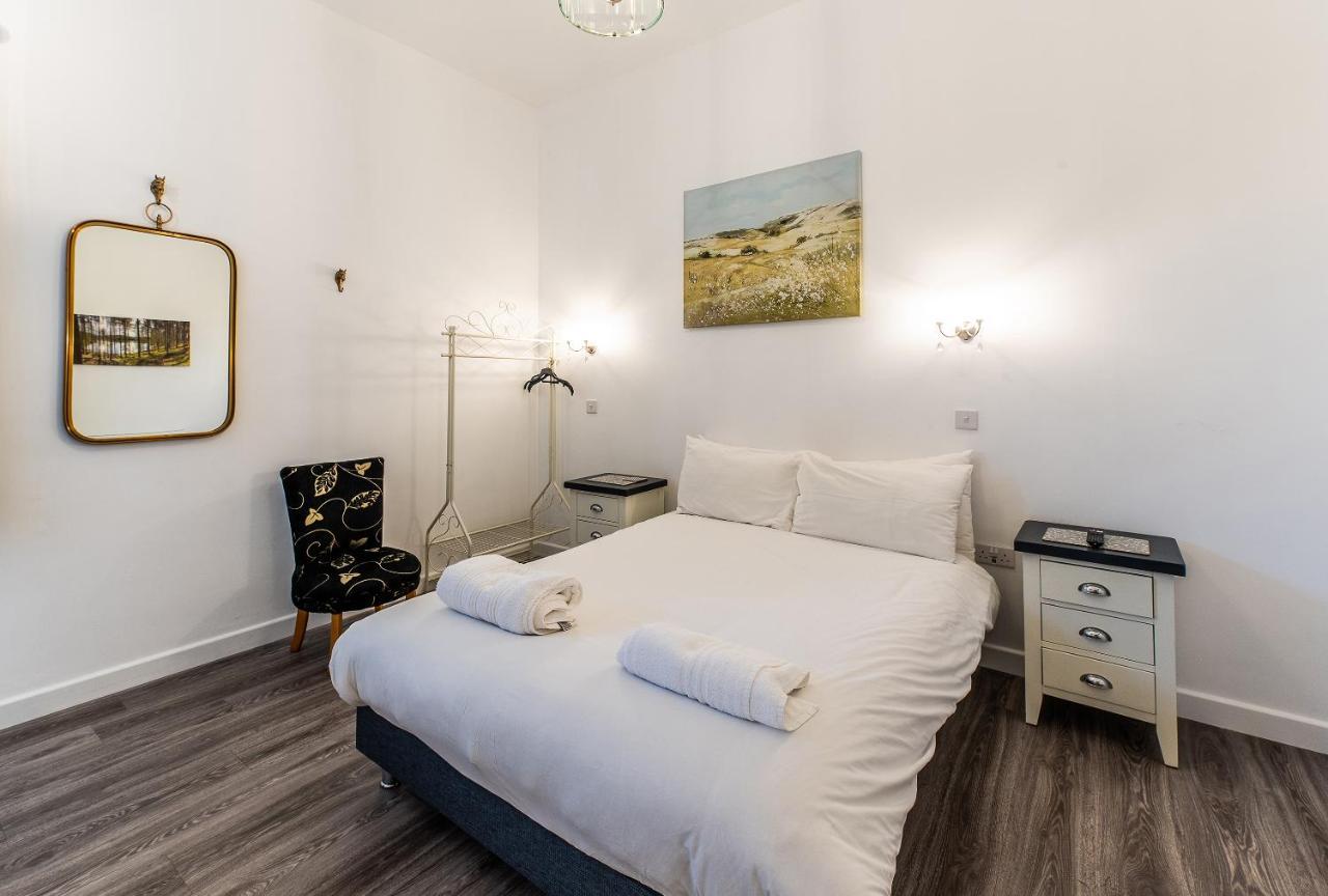 Lionheart Large Luxury Lodge - Sleeps 10- Dog Friendly,Near Sherwood Forest At Fairview Farm Nottingham Great For Family Gatherings ,Groups ,Parties Kültér fotó