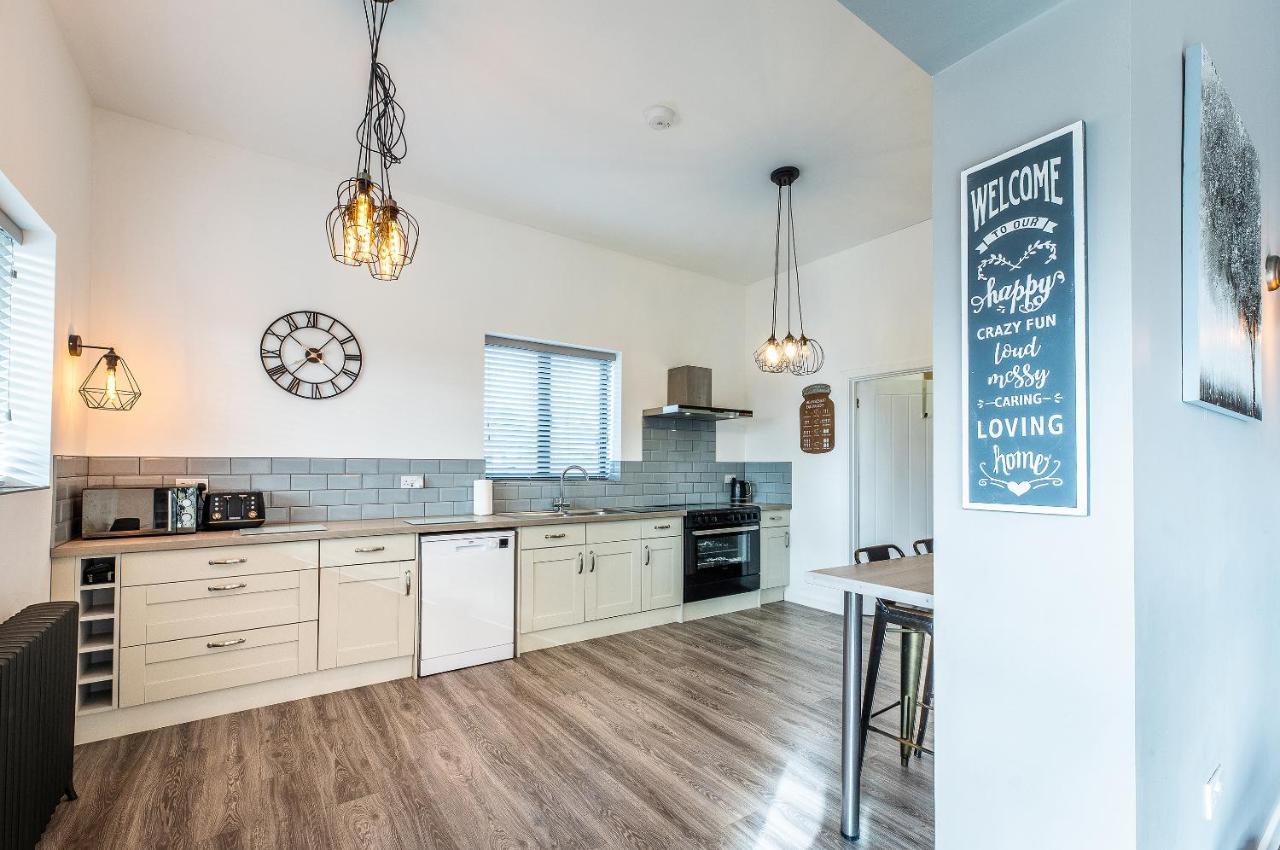 Lionheart Large Luxury Lodge - Sleeps 10- Dog Friendly,Near Sherwood Forest At Fairview Farm Nottingham Great For Family Gatherings ,Groups ,Parties Kültér fotó