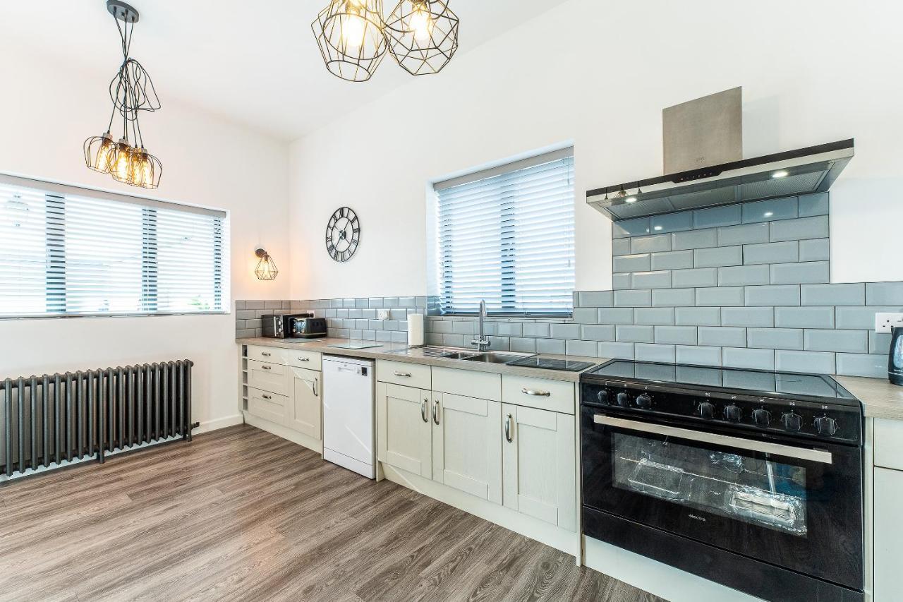 Lionheart Large Luxury Lodge - Sleeps 10- Dog Friendly,Near Sherwood Forest At Fairview Farm Nottingham Great For Family Gatherings ,Groups ,Parties Kültér fotó